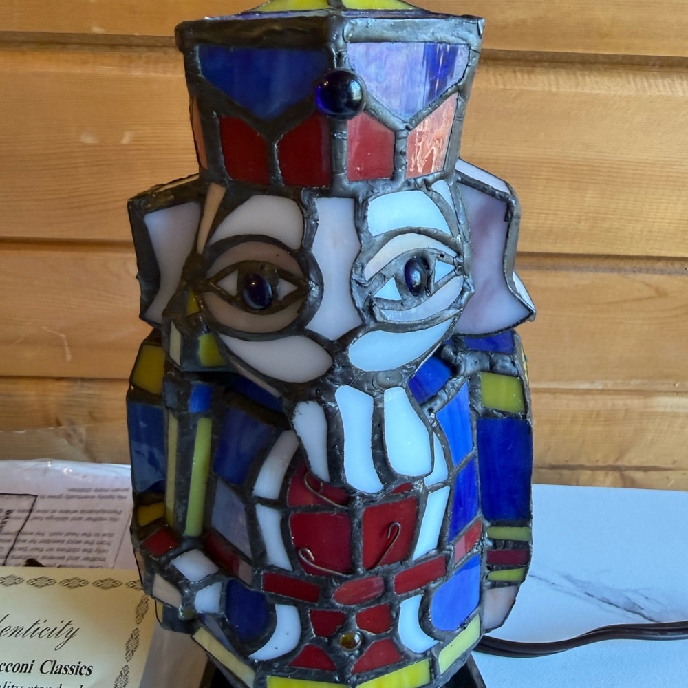 Thomas Pacconi Classics Stained Glass Nutcracker Lamp - Multicolor - Picture 4 of 10